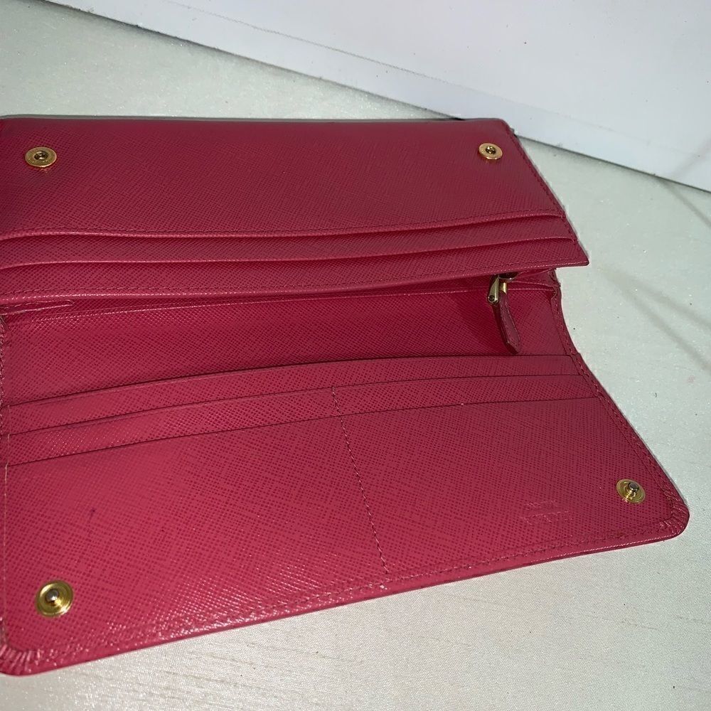 💥AUTHENTIC💥Prada Saffiano Leather Bow Wallet - Picture 7 of 14